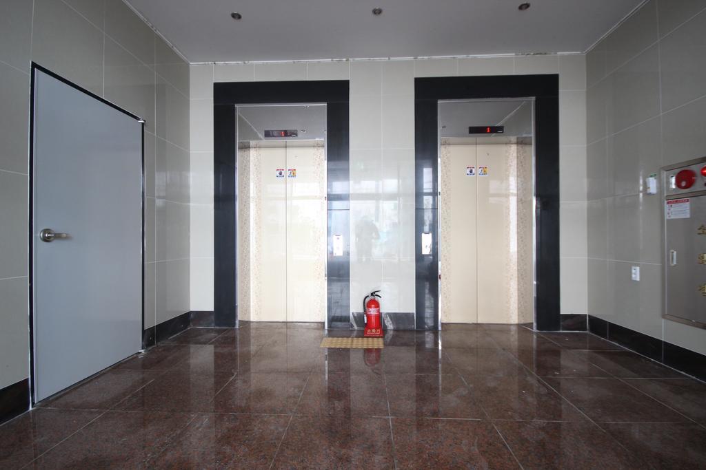 Hotel Well Busan Bagian luar foto