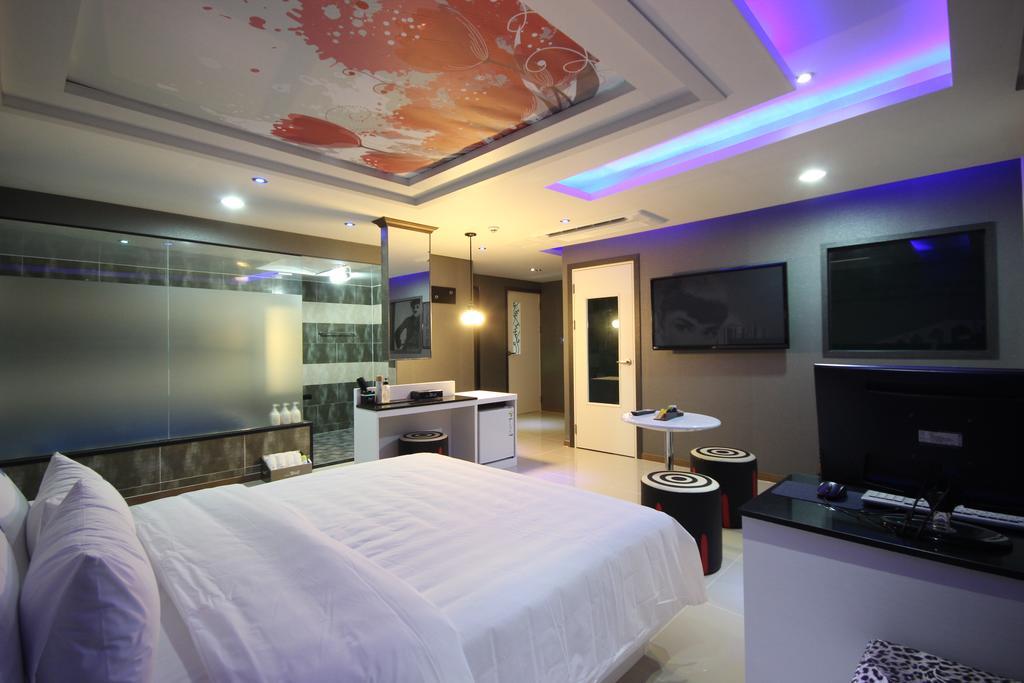Hotel Well Busan Bagian luar foto