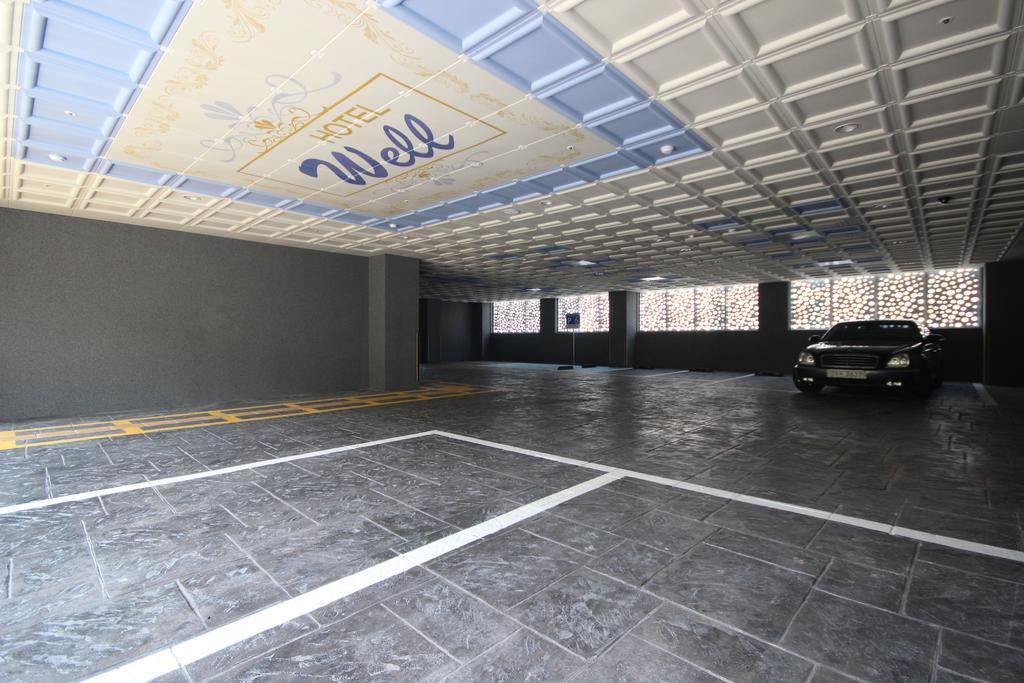 Hotel Well Busan Bagian luar foto