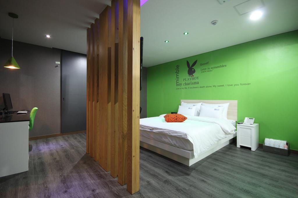 Hotel Well Busan Bagian luar foto